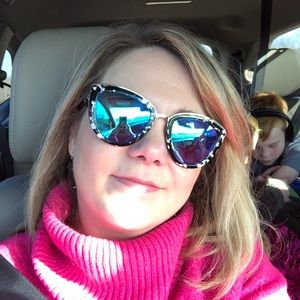 Meet your Posher, Megan